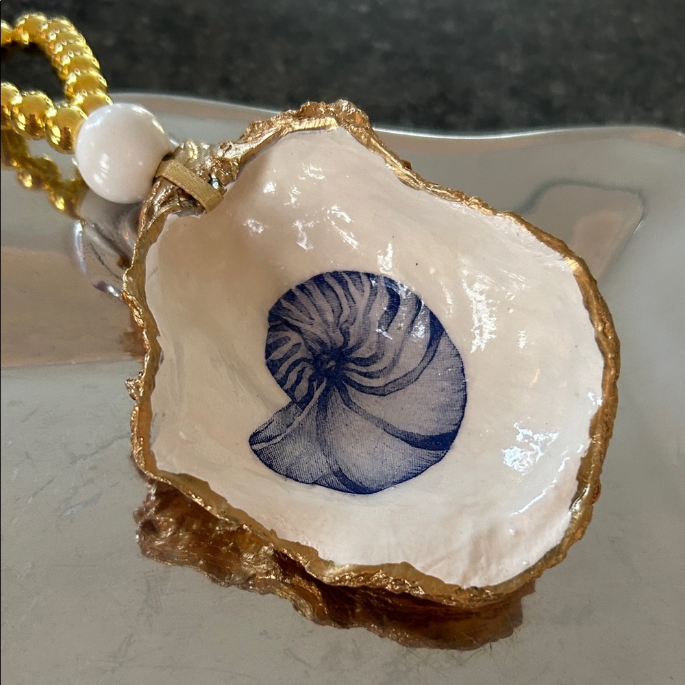 Handcrafted Shell On a Oyster Shell - Picture 2 of 4